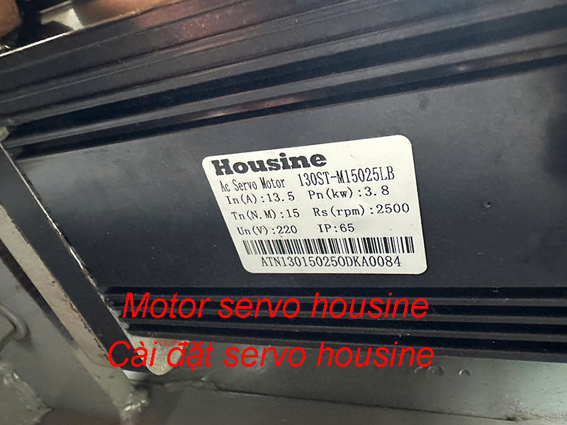 Motor servo housine