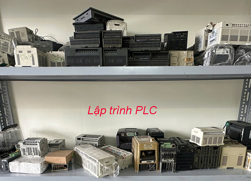 Lựa chọn PLC để lập trình PLC